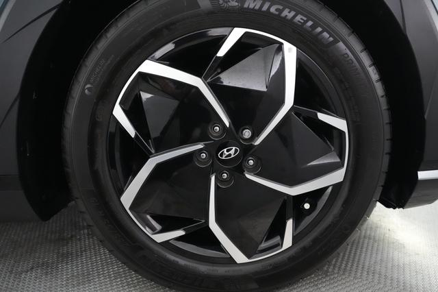 2023 Hyundai IONIQ 5 — photo 7 of 21