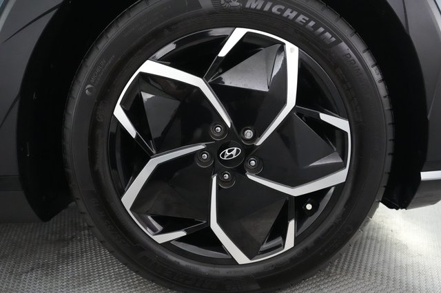 2023 Hyundai IONIQ 5 — photo 7 of 21