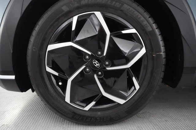2023 Hyundai IONIQ 5 — photo 17 of 21