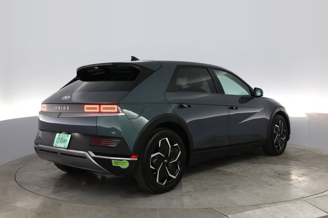 2023 Hyundai IONIQ 5 — photo 2 of 21