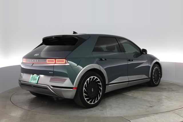 2023 Hyundai IONIQ 5 — photo 2 of 24