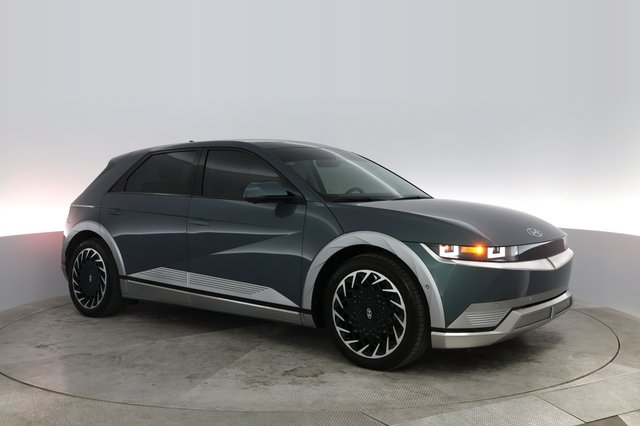 2023 Hyundai IONIQ 5 — photo 8 of 24