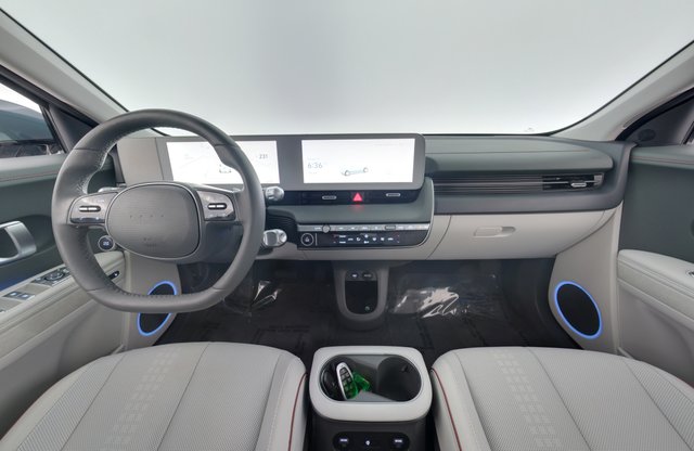 2023 Hyundai IONIQ 5 — photo 19 of 24