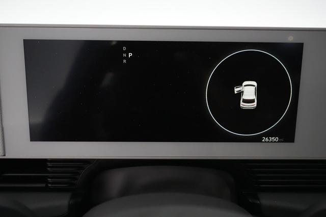 2023 Hyundai IONIQ 5 — photo 5 of 24