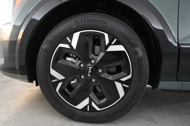 2023 Kia Niro EV — photo 16 of 20