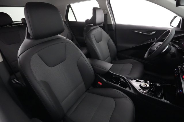 2023 Kia Niro EV — photo 18 of 20