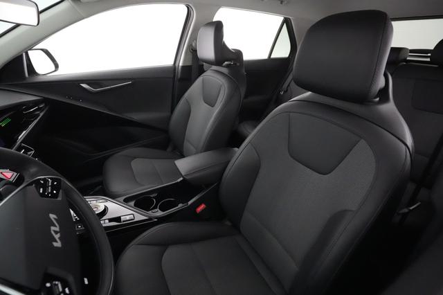 2023 Kia Niro EV — photo 2 of 20
