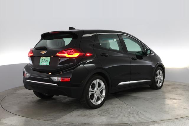 2020 Chevrolet Bolt EV — photo 2 of 20