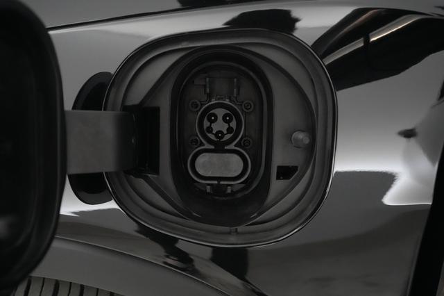 2020 Chevrolet Bolt EV — photo 8 of 20