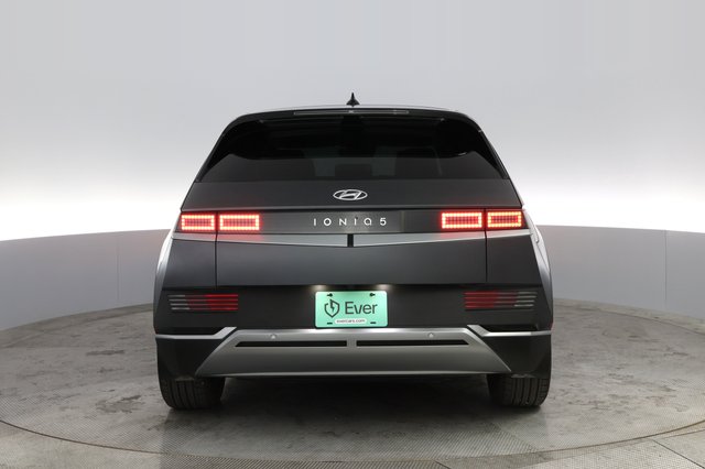 2023 Hyundai IONIQ 5 — photo 14 of 22