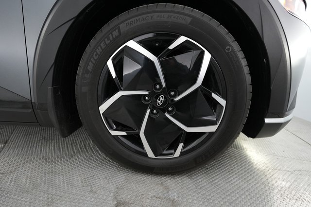 2023 Hyundai IONIQ 5 — photo 7 of 22