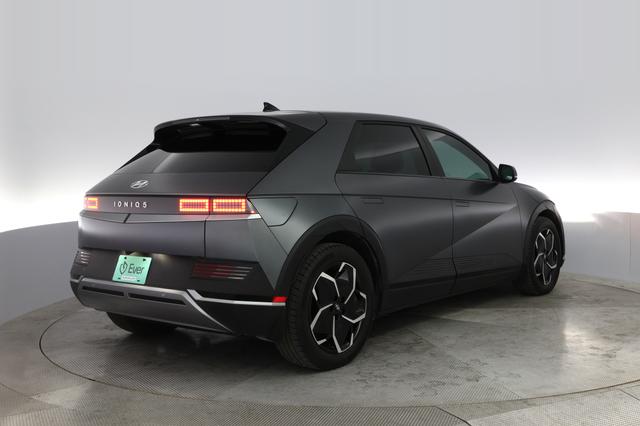 2023 Hyundai IONIQ 5 — photo 3 of 22