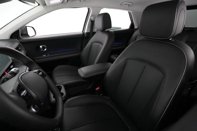 2023 Hyundai IONIQ 5 — photo 2 of 22