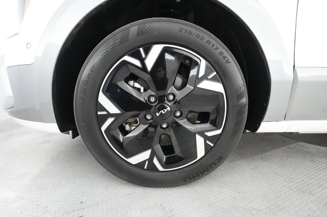 2023 Kia Niro EV — photo 7 of 23