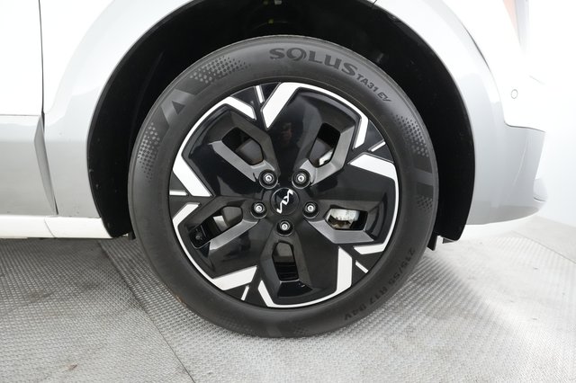 2023 Kia Niro EV — photo 15 of 23