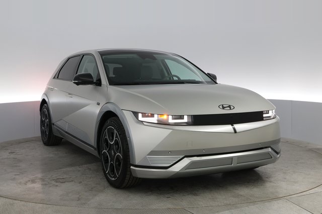 2024 Hyundai IONIQ 5 — photo 11 of 27