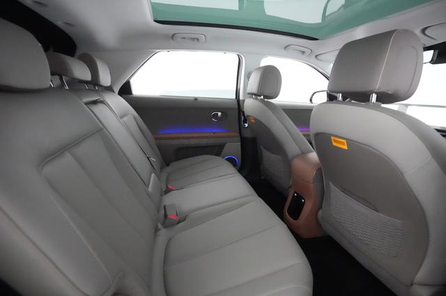 2024 Hyundai IONIQ 5 — photo 4 of 27