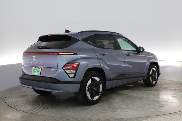 2024 Hyundai Kona — photo 2 of 19