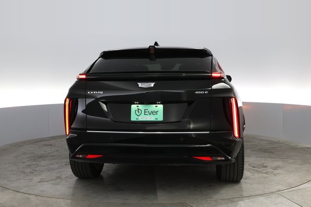 2024 Cadillac LYRIQ — photo 10 of 25
