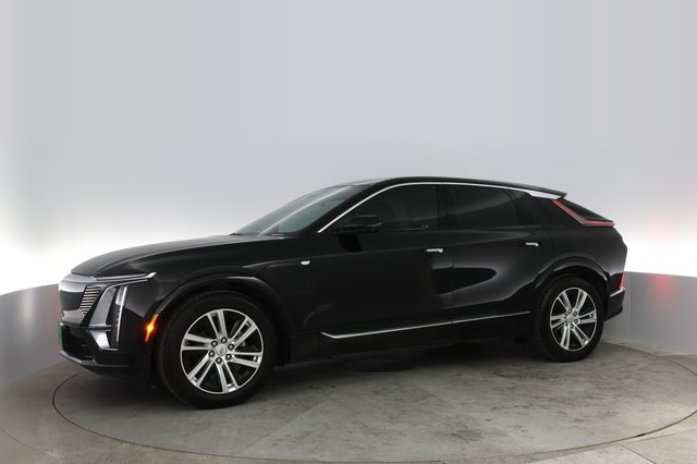 2024 Cadillac LYRIQ — photo 12 of 25