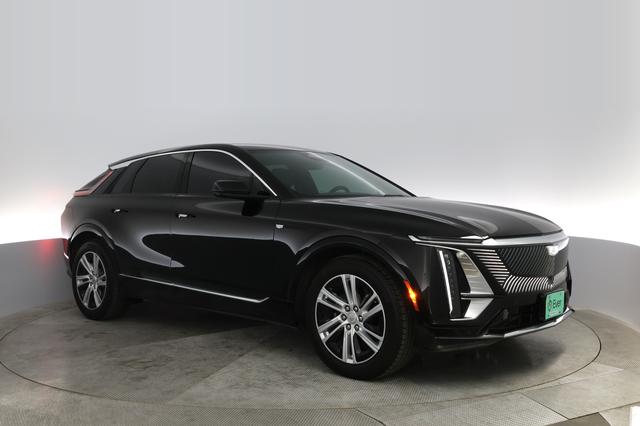 2024 Cadillac LYRIQ — photo 8 of 25