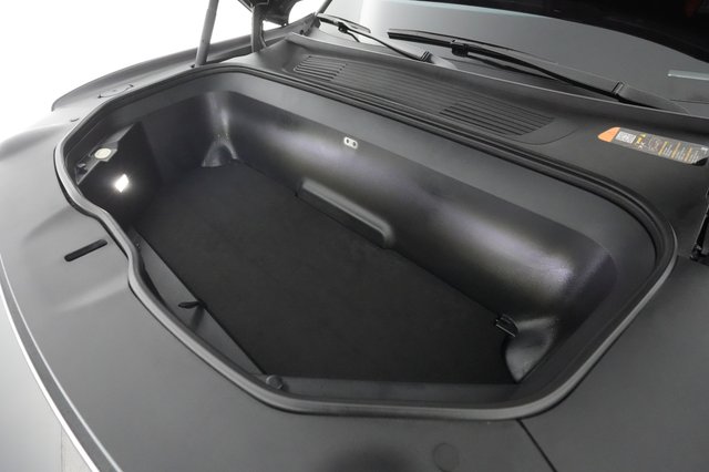 2022 Rivian R1S — photo 24 of 26
