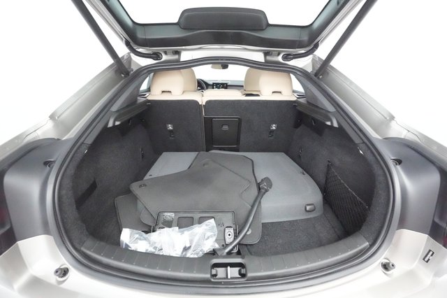 2022 Polestar 2 — photo 21 of 27
