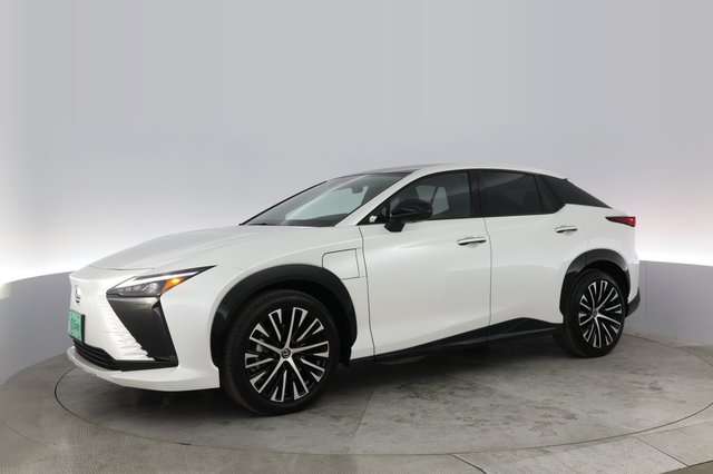 2023 Lexus RZ — photo 11 of 20