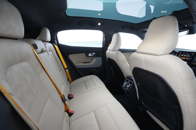 2022 Polestar 2 — photo 3 of 23