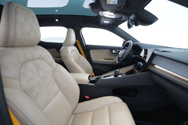 2022 Polestar 2 — photo 17 of 23
