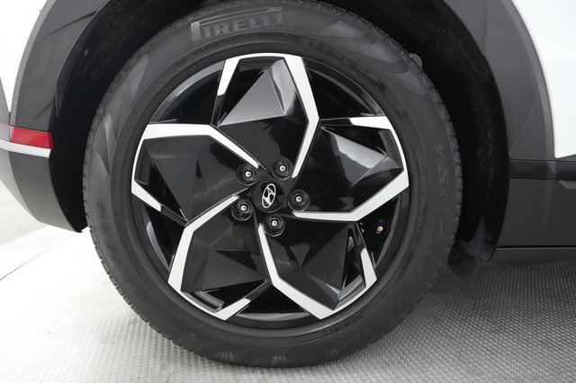 2023 Hyundai IONIQ 5 — photo 17 of 22