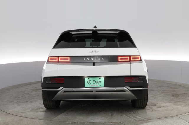 2023 Hyundai IONIQ 5 — photo 14 of 22