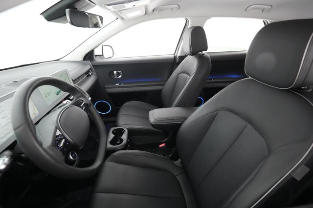 2023 Hyundai IONIQ 5 — photo 3 of 22