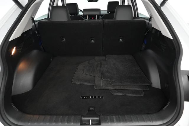 2023 Hyundai IONIQ 5 — photo 6 of 22