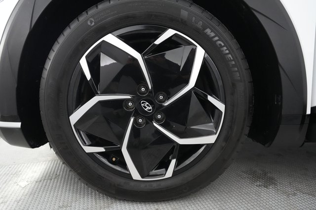 2023 Hyundai IONIQ 5 — photo 15 of 22