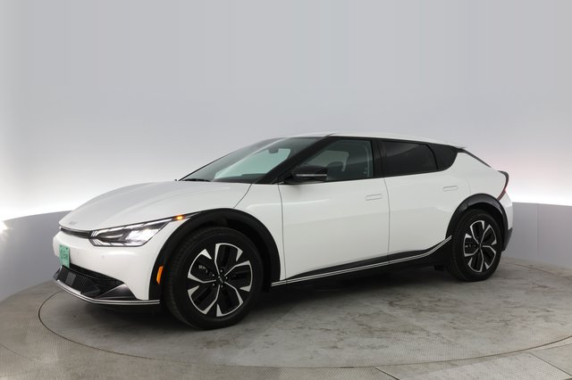 2024 Kia EV6 — photo 10 of 20