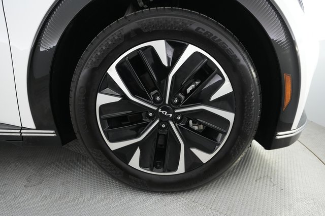2024 Kia EV6 — photo 12 of 20