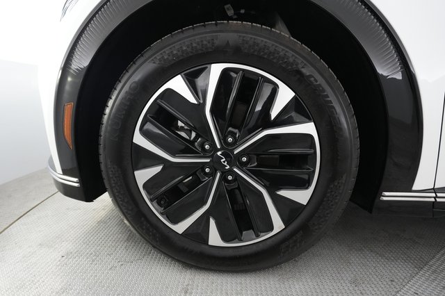 2024 Kia EV6 — photo 11 of 20