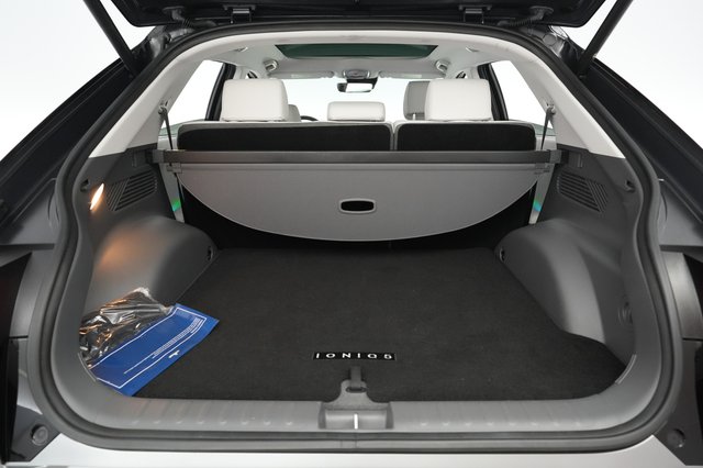 2023 Hyundai IONIQ 5 — photo 6 of 21