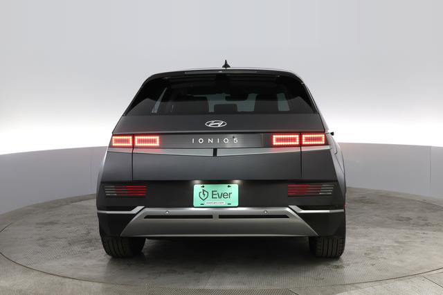 2023 Hyundai IONIQ 5 — photo 8 of 20