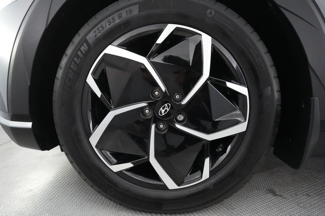 2023 Hyundai IONIQ 5 — photo 12 of 20
