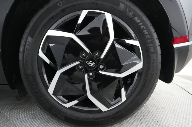 2023 Hyundai IONIQ 5 — photo 11 of 20