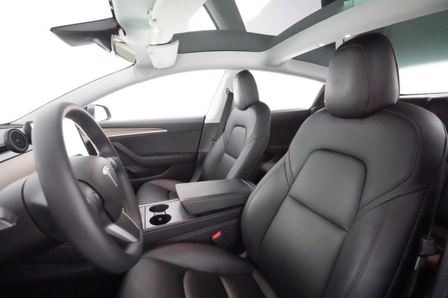 2021 Tesla Model 3 — photo 15 of 26