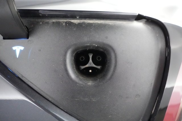 2021 Tesla Model 3 — photo 19 of 26