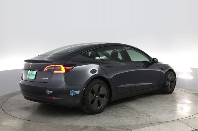 2021 Tesla Model 3 — photo 2 of 26