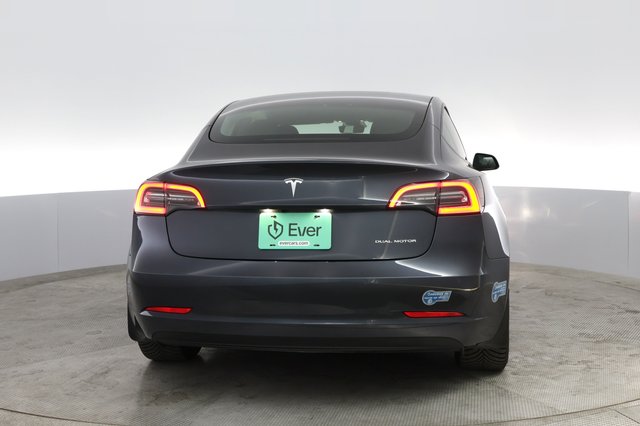 2021 Tesla Model 3 — photo 8 of 26