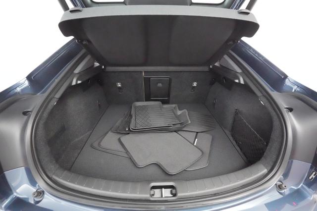 2022 Polestar 2 — photo 6 of 23