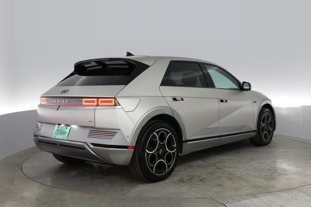 2024 Hyundai IONIQ 5 — photo 2 of 21