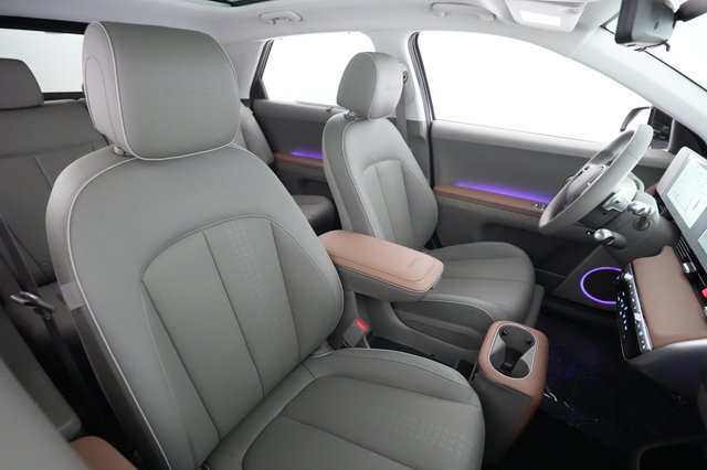2024 Hyundai IONIQ 5 — photo 18 of 21