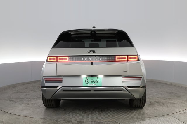 2024 Hyundai IONIQ 5 — photo 14 of 21